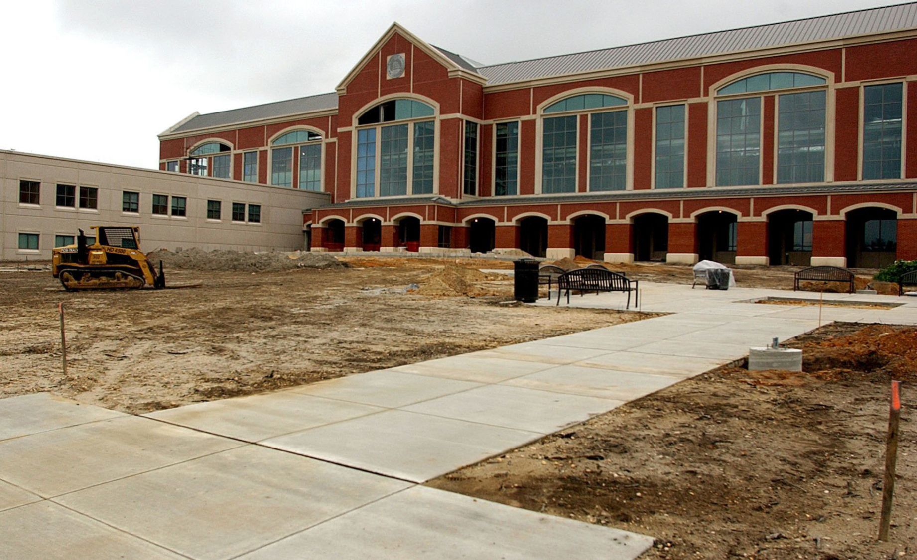 COURTHOUSE